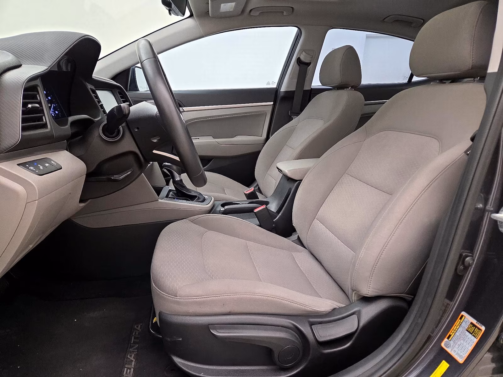 Elantra - Image 6