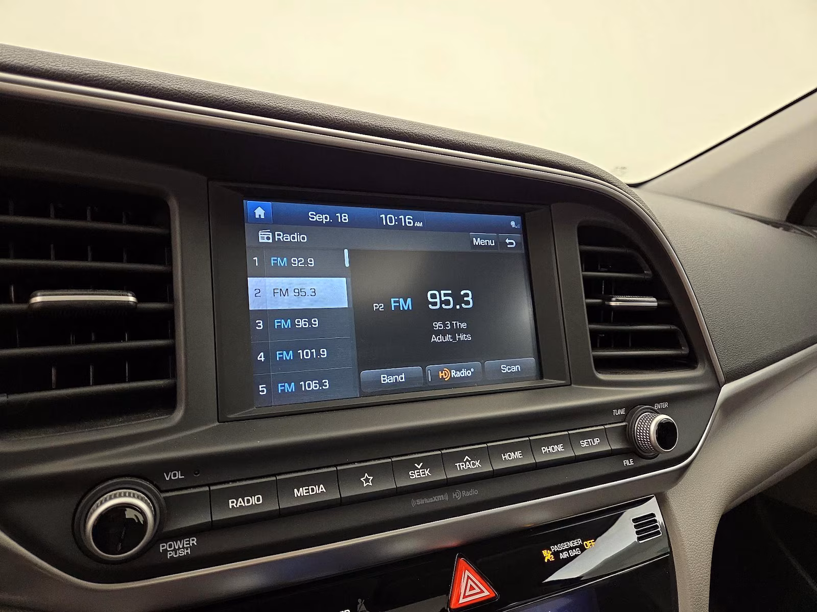 Elantra - Image 10